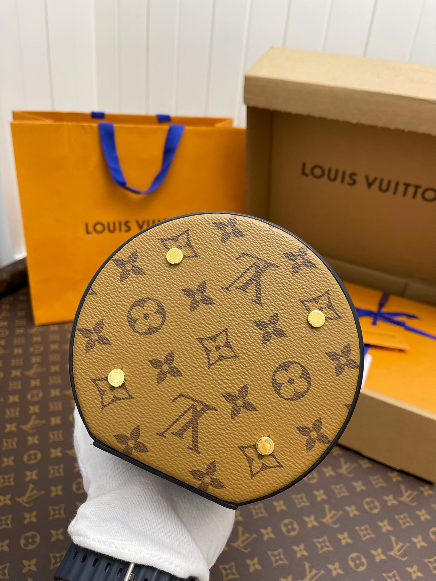 LV Bucket Bags